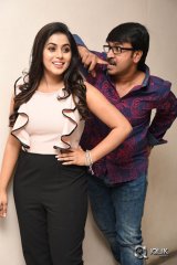Jayammu Nischayammu Raa Movie Success Meet
